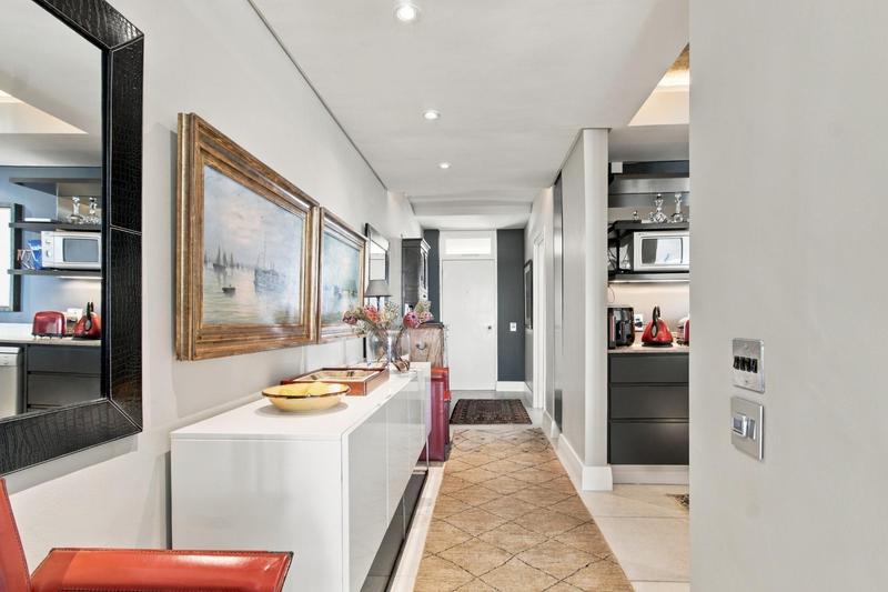 3 Bedroom Property for Sale in Bloubergrant Western Cape